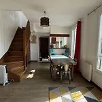 Rare Duplex Au Sommet De Montmartre
