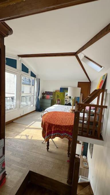 Rare Duplex Au Sommet De Montmartre Apartment Paris